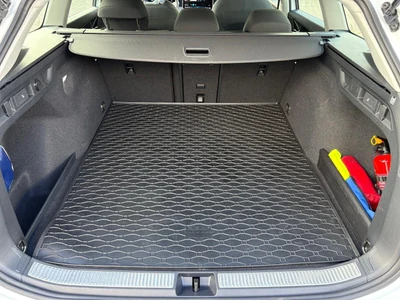 Volkswagen Passat z polskiego salonu. Faktura VAT 23%