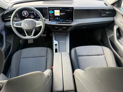 Volkswagen Passat z polskiego salonu. Faktura VAT 23%