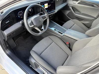 Volkswagen Passat z polskiego salonu. Faktura VAT 23%