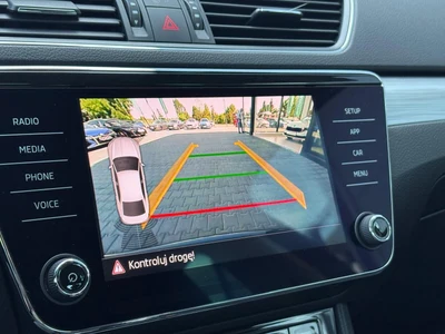 Škoda Superb z polskiego salonu. Faktura VAT 23%