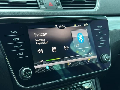 Škoda Superb z polskiego salonu. Faktura VAT 23%