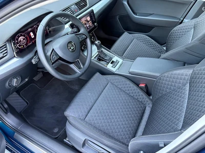 Škoda Superb z polskiego salonu. Faktura VAT 23%