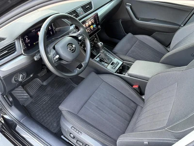 Škoda Superb z polskiego salonu. Faktura VAT 23%