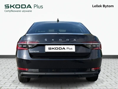 Škoda Superb z polskiego salonu. Faktura VAT 23%