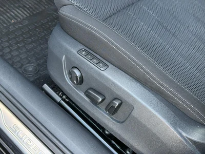 Škoda Superb z polskiego salonu. Faktura VAT 23%