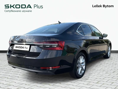 Škoda Superb z polskiego salonu. Faktura VAT 23%