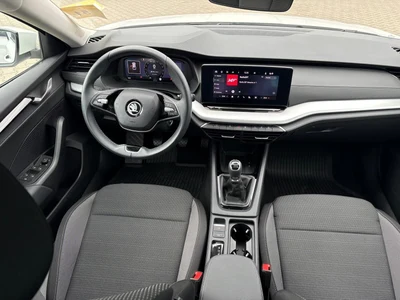 Škoda Octavia z polskiego salonu. Faktura VAT 23%