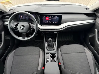 Škoda Octavia z polskiego salonu. Faktura VAT 23%