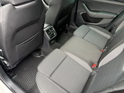 Škoda Octavia z polskiego salonu. Faktura VAT 23%
