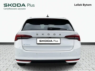 Škoda Octavia z polskiego salonu. Faktura VAT 23%