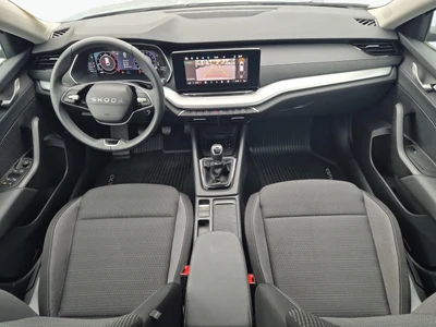 Škoda Octavia z polskiego salonu. Faktura VAT 23%