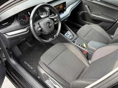 Škoda Octavia z polskiego salonu. Faktura VAT 23%