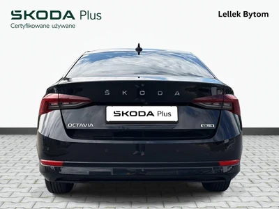 Škoda Octavia z polskiego salonu. Faktura VAT 23%