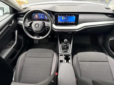 Škoda Octavia z polskiego salonu. Faktura VAT 23%