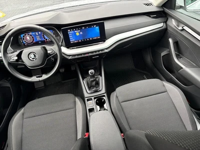 Škoda Octavia z polskiego salonu. Faktura VAT 23%