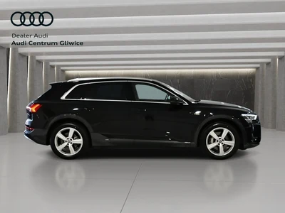 Audi e-tron Night vision, pneumatyka, serwis ASO