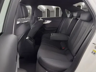 Audi A4 Limousine S-Line, ref LED. Gwarancja