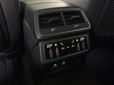 Audi A6 Limousine S-Line, asystenci, head-up, matrix Led