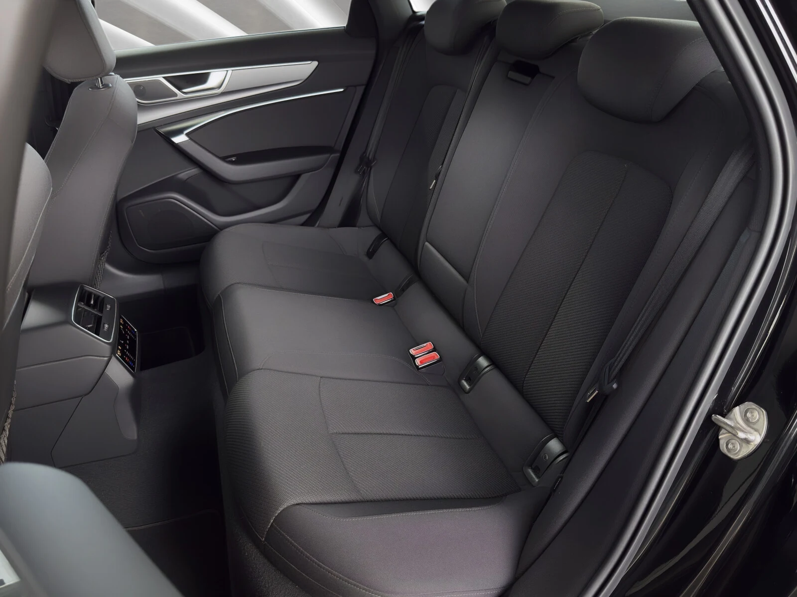 Audi A6 Limousine C8 (2019-2025) — zdjęcie 14