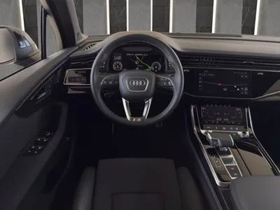 Audi Q7 Matrix, dociągi, panorama, pneumatyka