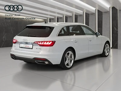 Audi A4 Avant LED SmartphoneInterface Ambiente Plus Kamera cofania Indukcja Tempomat