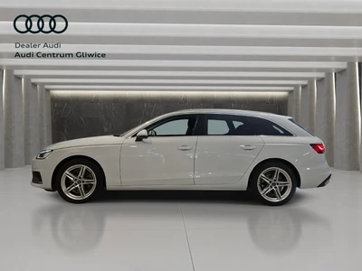 Audi A4 Avant LED SmartphoneInterface Ambiente Plus Kamera cofania Indukcja Tempomat