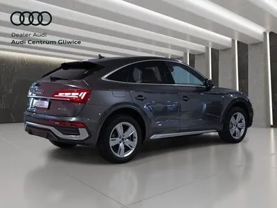 Audi Q5 Sportback Audi Q5 Sportback Sline MatrixLED CarPlay Akt Tempomat Kamera Znaki Lane Assist