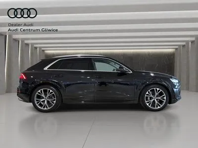 Audi Q8 HD Matrix LED Dociągi Skrętna oś Masaż Wentylowane i grzane fotele