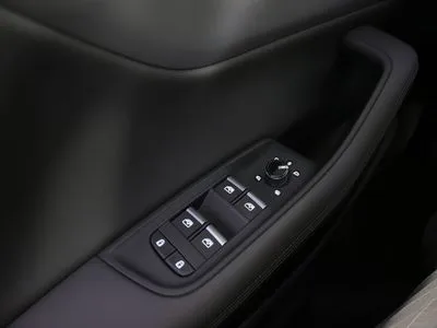 Audi Q8 HD Matrix LED Dociągi Skrętna oś Masaż Wentylowane i grzane fotele