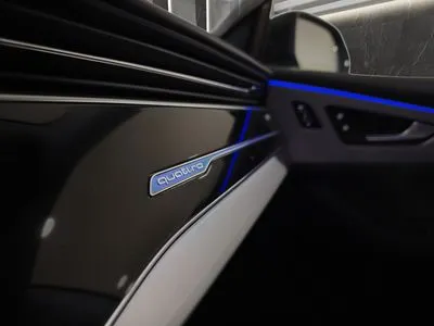 Audi Q8 HD Matrix LED Dociągi Skrętna oś Masaż Wentylowane i grzane fotele