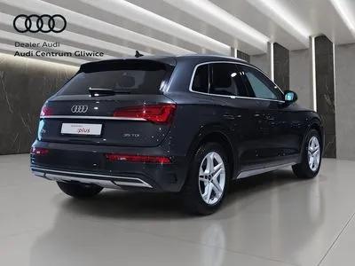 Audi Q5 Bezwypadkowy Pierwszy Właściciel 2,0TDI Virtual Cockpit Lampy LED