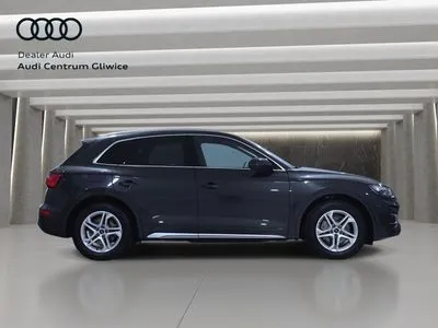 Audi Q5 Bezwypadkowy Pierwszy Właściciel 2,0TDI Virtual Cockpit Lampy LED