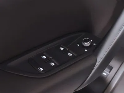 Audi Q5 Bezwypadkowy Pierwszy Właściciel 2,0TDI Virtual Cockpit Lampy LED