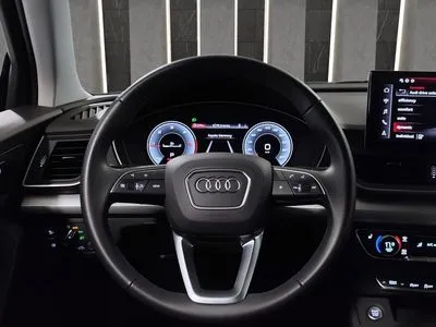 Audi Q5 Bezwypadkowy Pierwszy Właściciel 2,0TDI Virtual Cockpit Lampy LED
