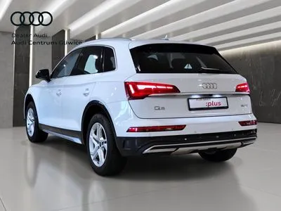 Audi Q5 Bezwypadkowy Pierwszy Właściciel 2,0TDI Virtual Cockpit Lampy LED