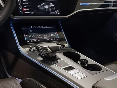 Audi A6 Limousine LED Tempomat Virtual Cockpit Kamery 360 Ambient Head-Up Masaże