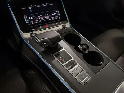 Audi A6 Limousine LED Tempomat Virtual Cockpit Kamery 360 Ambient Head-Up Masaże