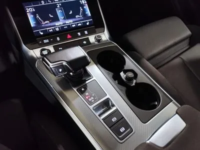 Audi A6 Avant Quattro Hak elektrycznie wysuwany Czujniki parkowania