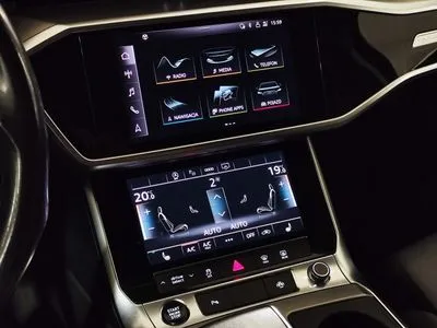 Audi A6 Avant Quattro Hak elektrycznie wysuwany Czujniki parkowania