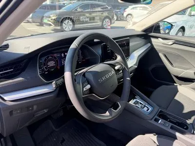 Skoda Octavia 1.5 TSI mHEV Selection DSG