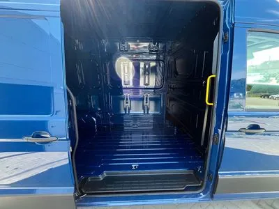 Volkswagen Furgon L3H3