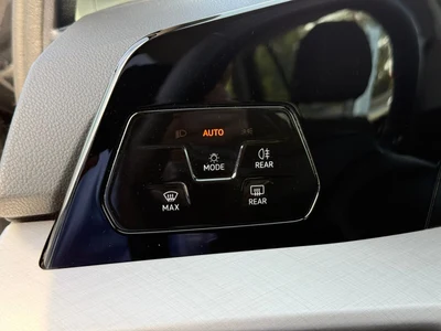 Volkswagen Golf Variant Life 2.0 TDI 150KM DSG