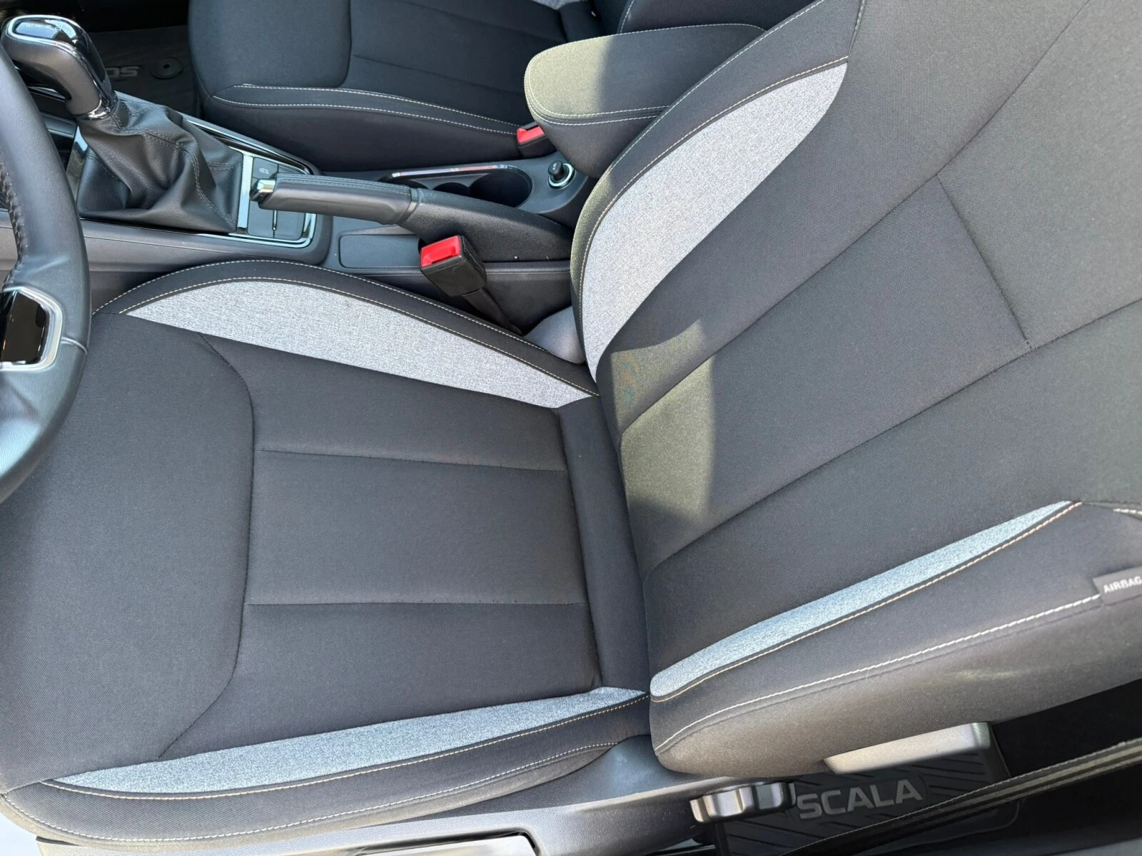 Škoda Scala Selection 1.0 TSI 115KM DSG — zdjęcie 10