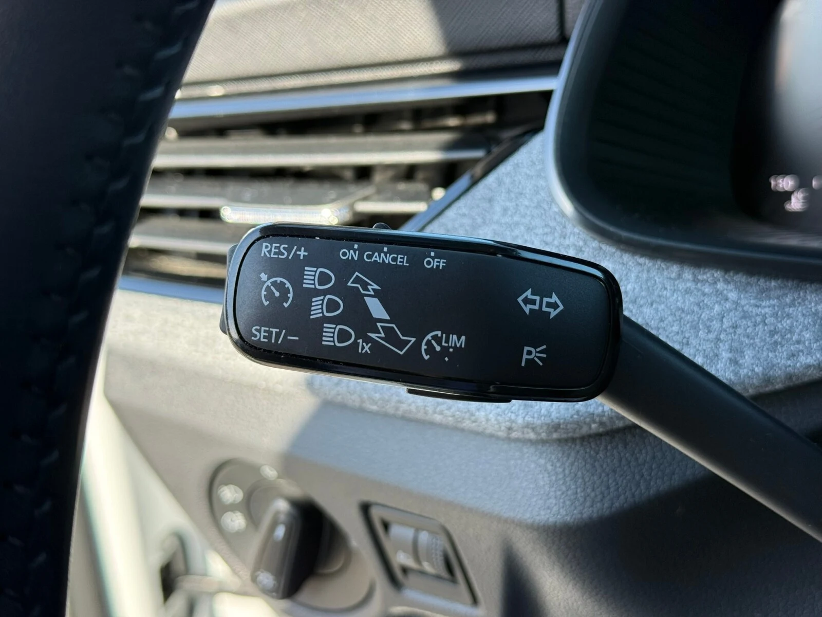 Škoda Scala Selection 1.0 TSI 115KM DSG — zdjęcie 14