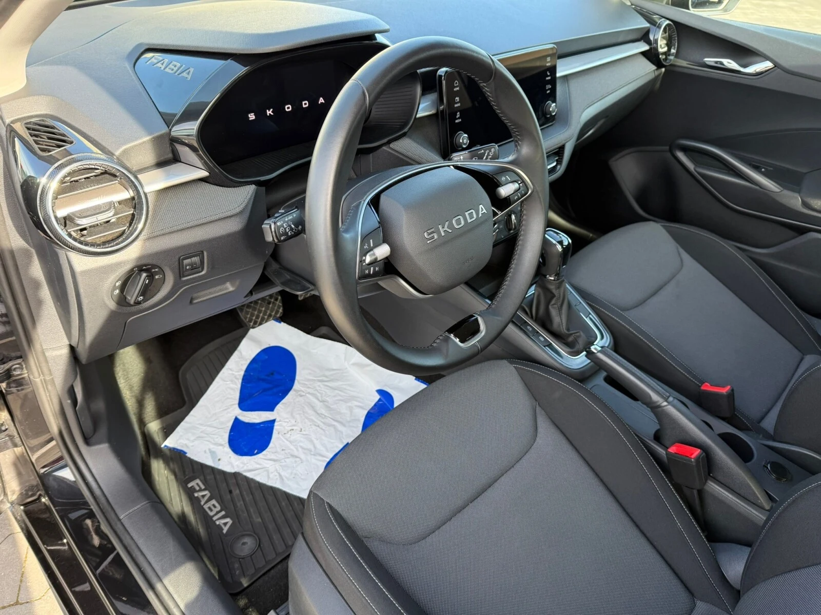 Škoda Fabia Selection 1.0 TSI 115KM DSG IV (2021-) — zdjęcie 9