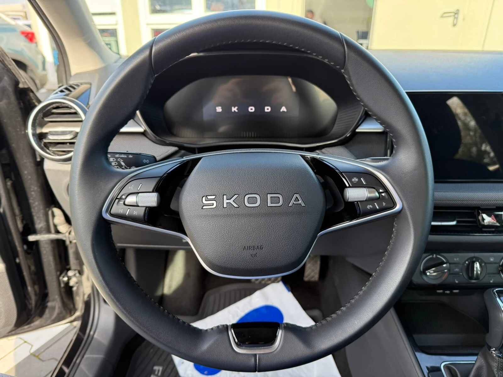 Škoda Fabia Selection 1.0 TSI 115KM DSG IV (2021-) — zdjęcie 13