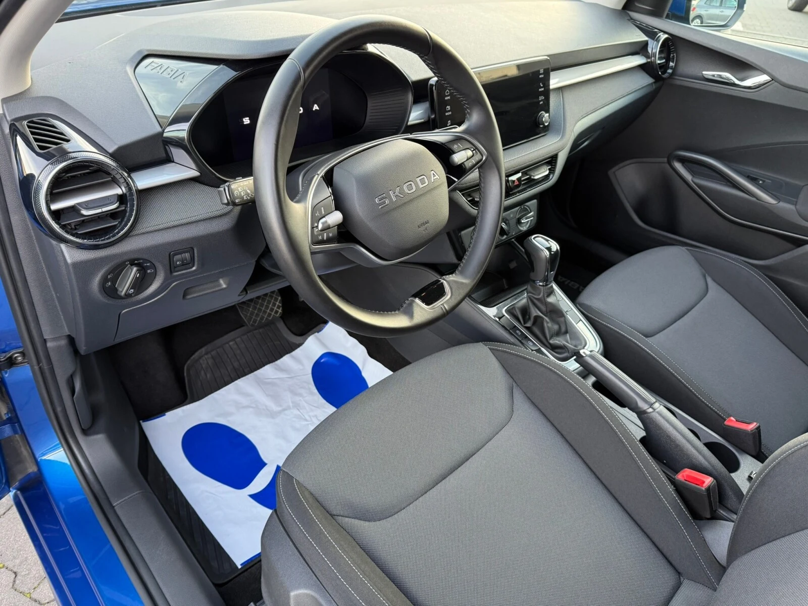 Škoda Fabia Selection 1.0 TSI 115KM DSG IV (2021-) — zdjęcie 9