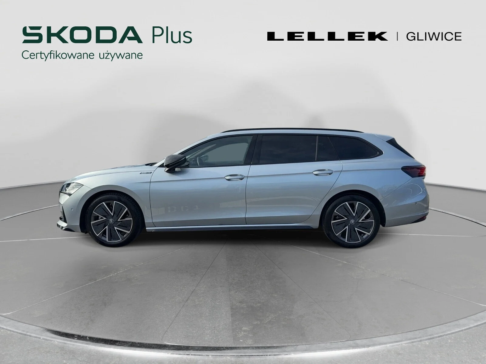 Škoda Superb Sportline 2.0 TSI 265KM 4x4 DSG IV (2023-) — zdjęcie 3