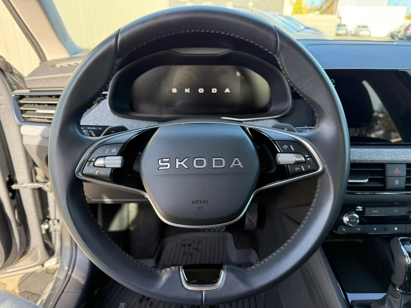 Škoda Kamiq Edition 130 1.0 TSI 115KM DSG — zdjęcie 13