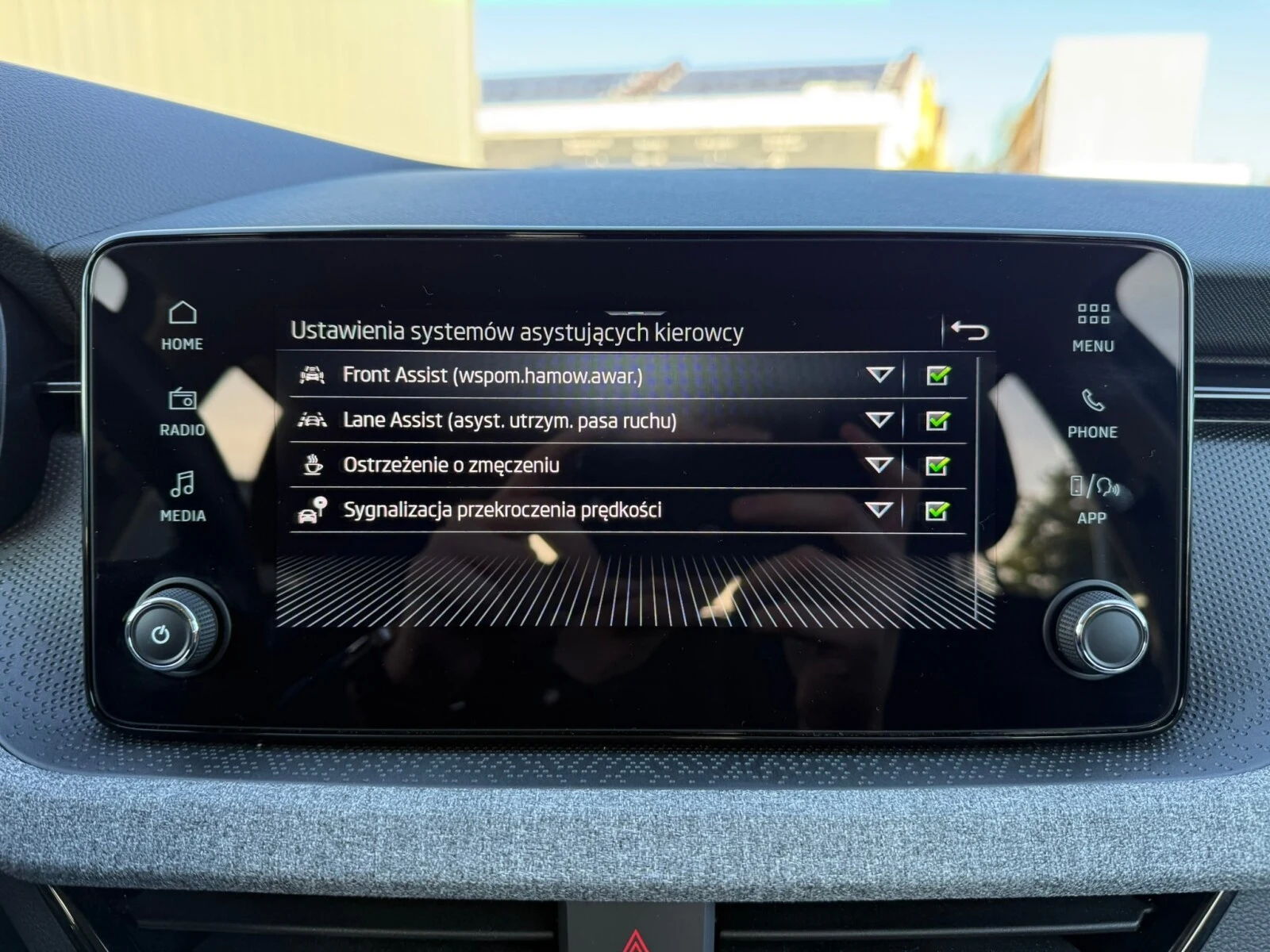 Škoda Kamiq Edition 130 1.0 TSI 115KM DSG — zdjęcie 17